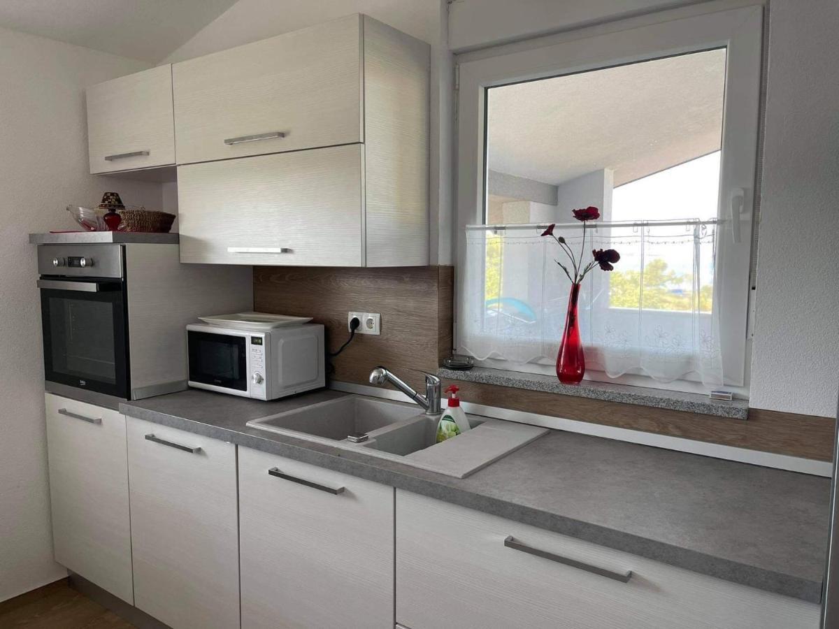 Kuca Za Odmor Bachus Villa Peroj Ngoại thất bức ảnh