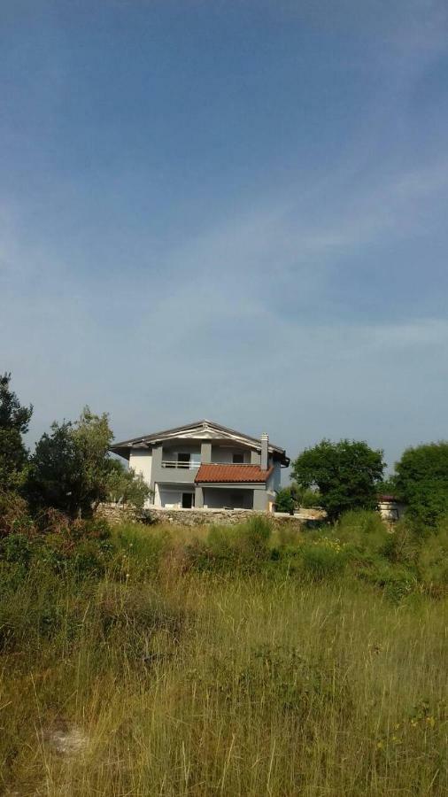 Kuca Za Odmor Bachus Villa Peroj Ngoại thất bức ảnh